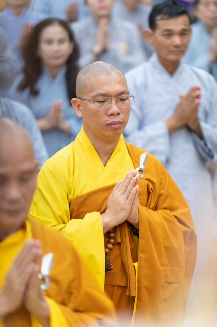 Đêm giao thừa chào đón năm Giáp Thìn