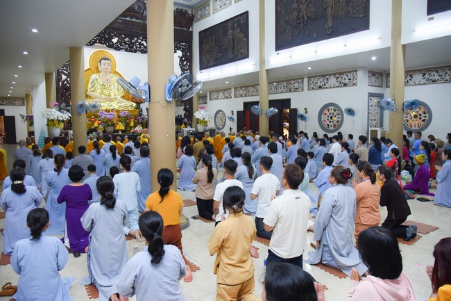 Đêm giao thừa chào đón năm Giáp Thìn