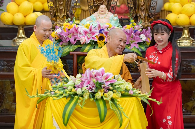 Đêm giao thừa chào đón năm Giáp Thìn