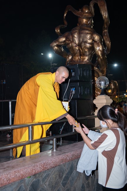 Đêm giao thừa chào đón năm Giáp Thìn