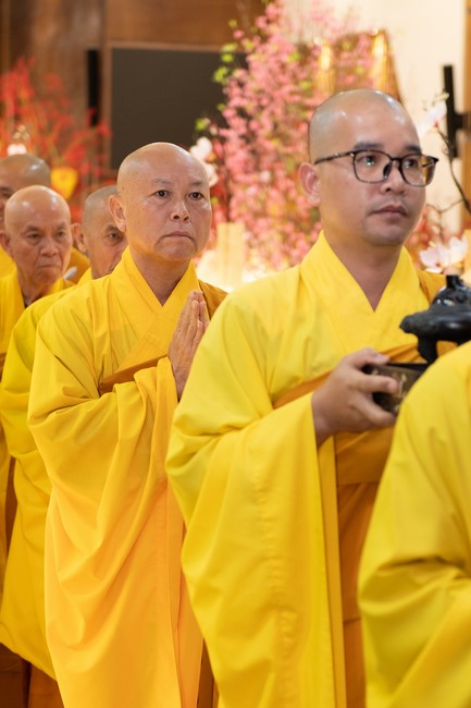 Đêm giao thừa chào đón năm Giáp Thìn