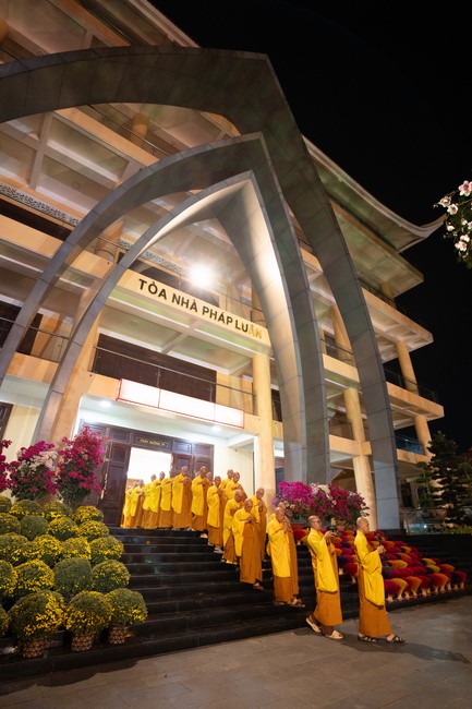 Đêm giao thừa chào đón năm Giáp Thìn