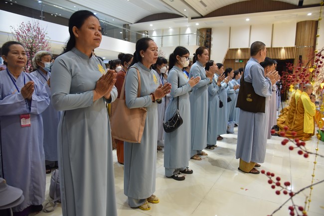 Hành hương thập tự đầu xuân Giáp Thìn