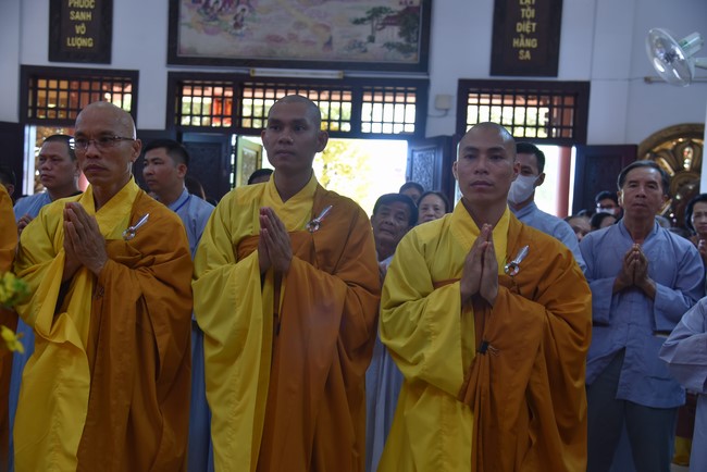Hành hương thập tự đầu xuân Giáp Thìn