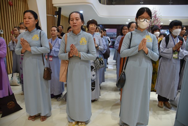 Hành hương thập tự đầu xuân Giáp Thìn