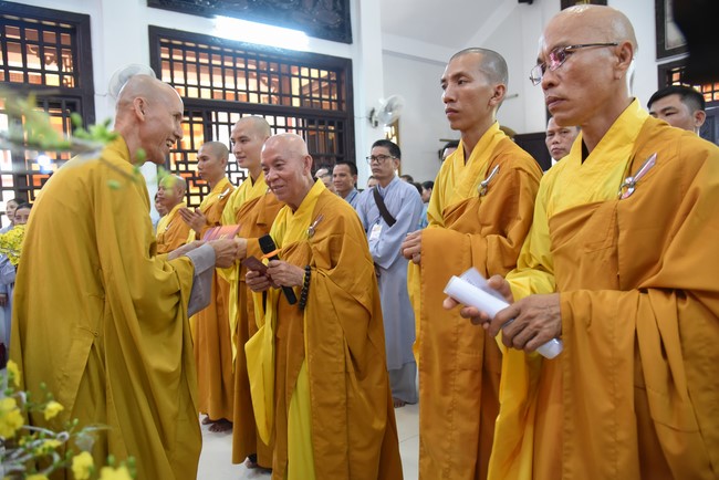 Hành hương thập tự đầu xuân Giáp Thìn