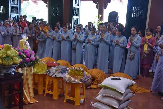 Hành hương thập tự đầu xuân Giáp Thìn