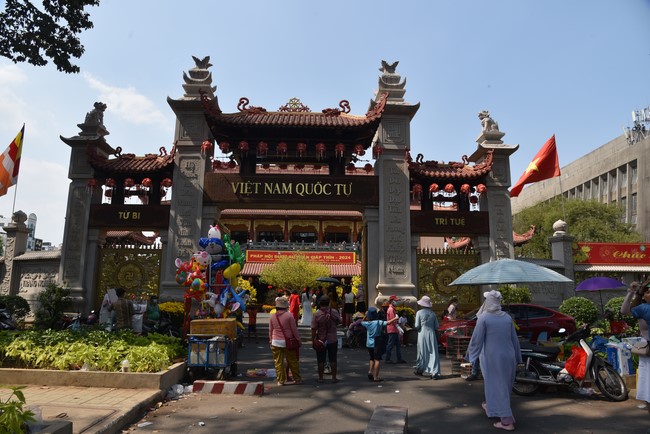 Hành hương thập tự đầu xuân Giáp Thìn