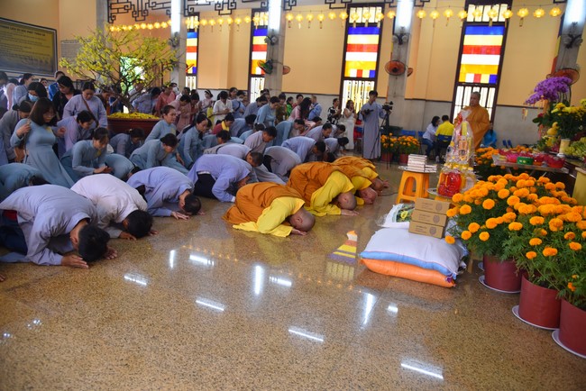 Hành hương thập tự đầu xuân Giáp Thìn
