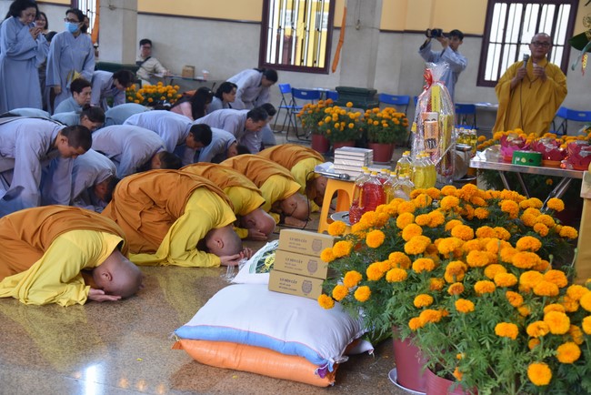 Hành hương thập tự đầu xuân Giáp Thìn