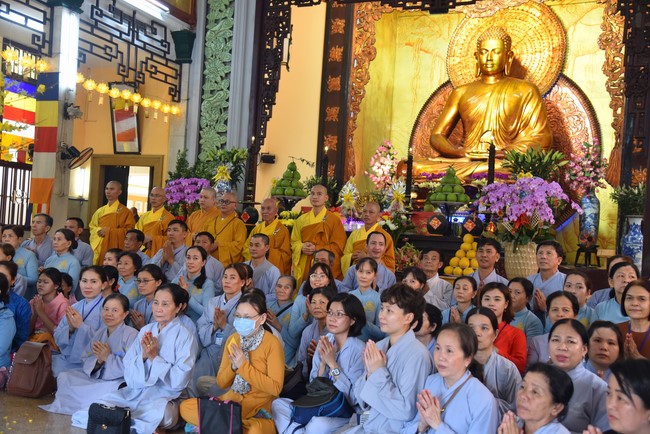 Hành hương thập tự đầu xuân Giáp Thìn