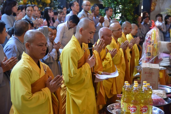 Hành hương thập tự đầu xuân Giáp Thìn