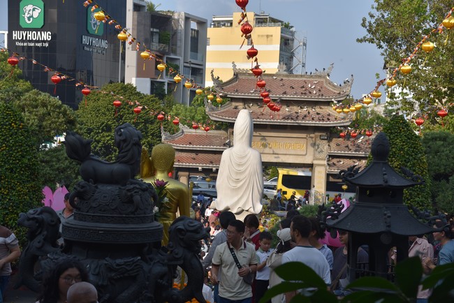 Hành hương thập tự đầu xuân Giáp Thìn