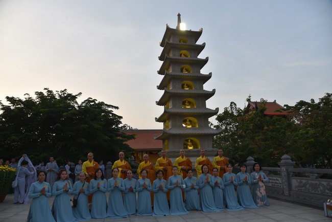 Hành hương thập tự đầu xuân Giáp Thìn