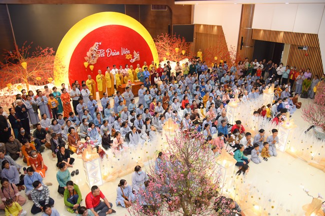 Hành hương thập tự đầu xuân Giáp Thìn