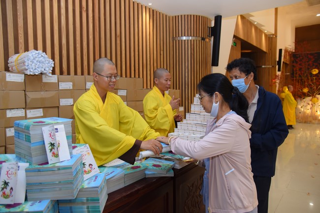 Hành hương thập tự đầu xuân Giáp Thìn
