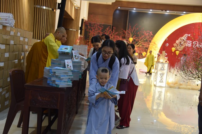 Hành hương thập tự đầu xuân Giáp Thìn