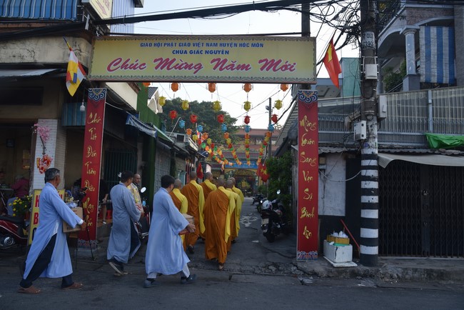 Hành hương thập tự đầu xuân Giáp Thìn