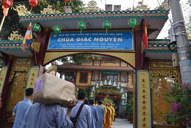 Hành hương thập tự đầu xuân Giáp Thìn