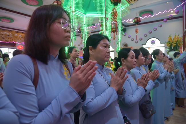 Hành hương thập tự đầu xuân Giáp Thìn