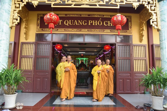 Hành hương thập tự đầu xuân Giáp Thìn