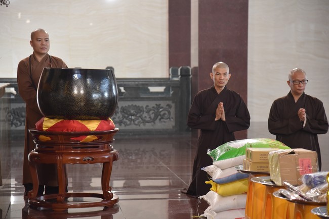 Hành hương thập tự đầu xuân Giáp Thìn