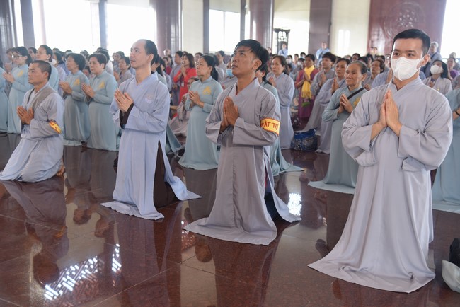 Hành hương thập tự đầu xuân Giáp Thìn