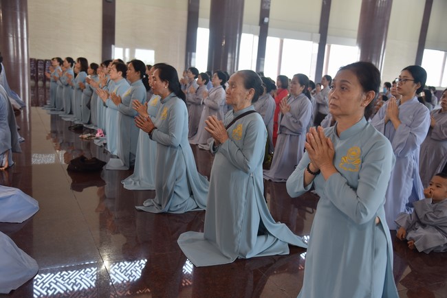 Hành hương thập tự đầu xuân Giáp Thìn