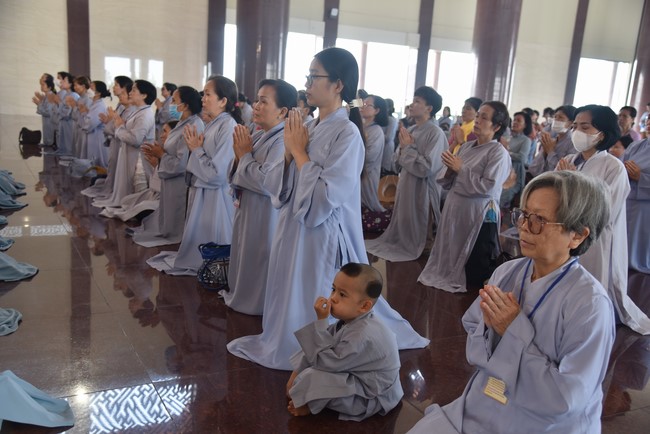 Hành hương thập tự đầu xuân Giáp Thìn