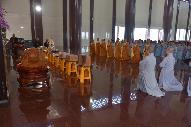 Hành hương thập tự đầu xuân Giáp Thìn
