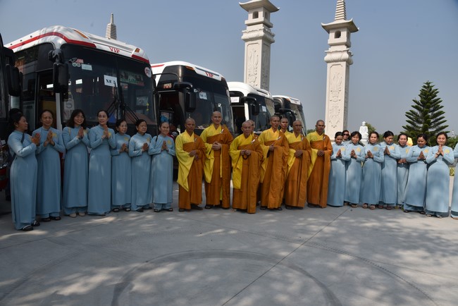 Hành hương thập tự đầu xuân Giáp Thìn