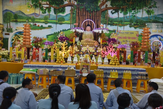 Hành hương thập tự đầu xuân Giáp Thìn