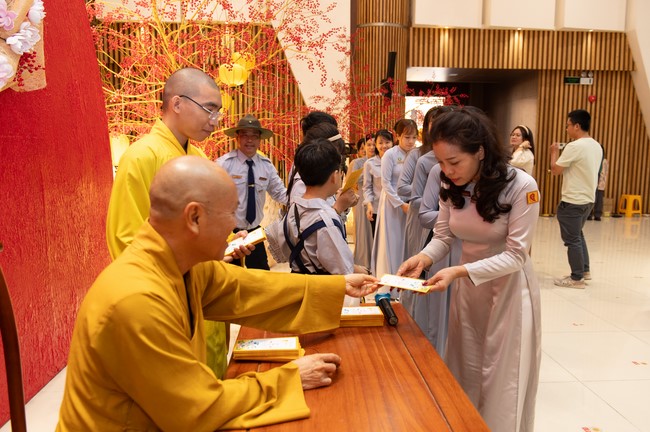 Series of photos on the 3rd day of Lunar New Year