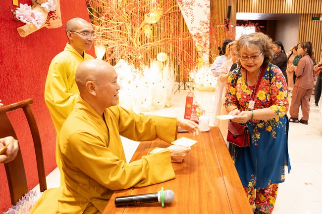 Series of photos on the 3rd day of Lunar New Year