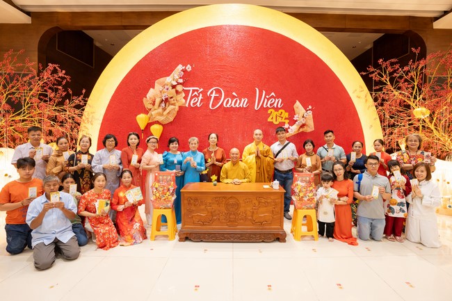 Series of photos on the 3rd day of Lunar New Year