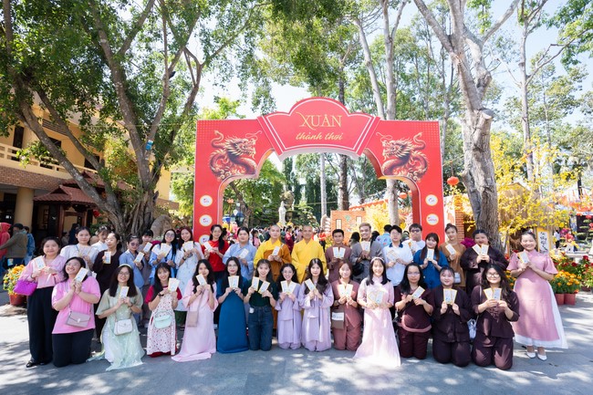 Series of photos on the 3rd day of Lunar New Year