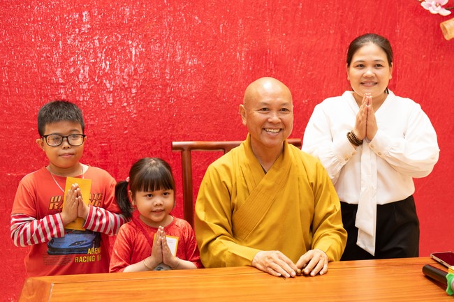 Series of photos on the 3rd day of Lunar New Year