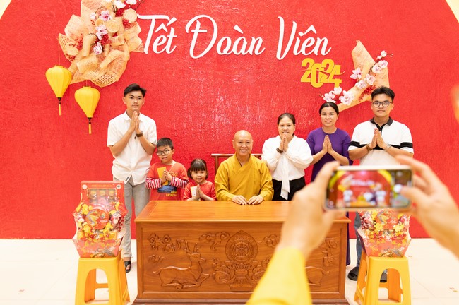 Series of photos on the 3rd day of Lunar New Year