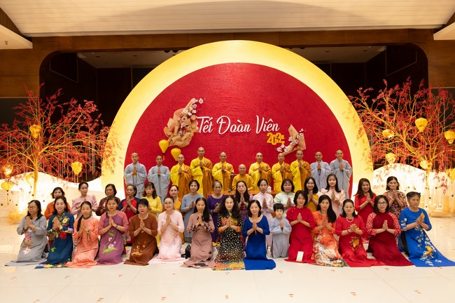 Series of photos on the 3rd day of Lunar New Year