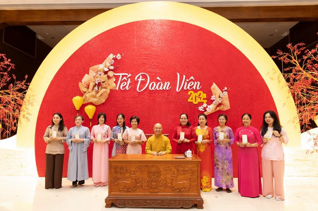 Series of photos on the 3rd day of Lunar New Year