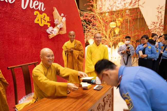 Series of photos on the 3rd day of Lunar New Year