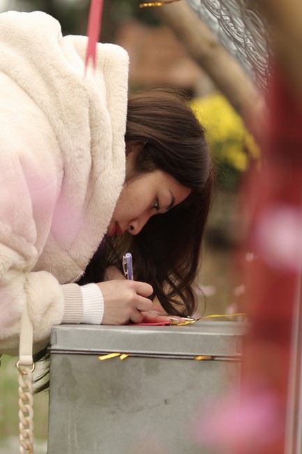 Chùa Giai Lam – Hà Tĩnh: Chùm ảnh “Đón giao thừa và nhận Lộc lì xì đầu năm mới”