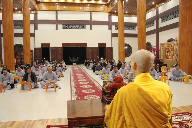 Chùa Giai Lam – Hà Tĩnh: Chùm ảnh “Đón giao thừa và nhận Lộc lì xì đầu năm mới”