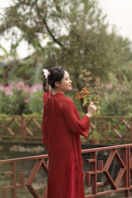 Chùa Giai Lam – Hà Tĩnh: Chùm ảnh “Đón giao thừa và nhận Lộc lì xì đầu năm mới”