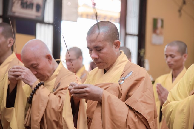 Viếng tang lễ cố Trưởng lão Hòa Thượng Thích Hiển Tu