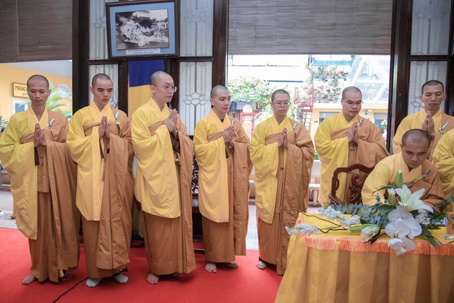 Viếng tang lễ cố Trưởng lão Hòa Thượng Thích Hiển Tu