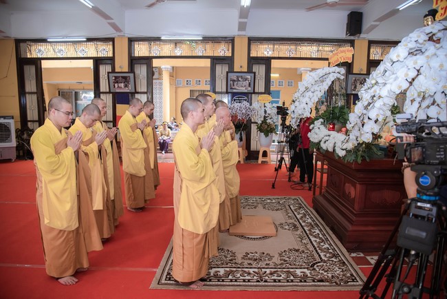 Viếng tang lễ cố Trưởng lão Hòa Thượng Thích Hiển Tu