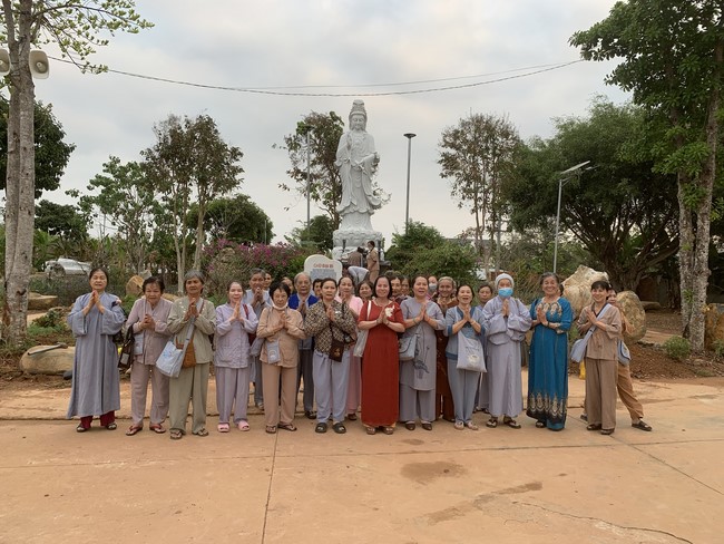 One-Day Peaceful Retreat in the ending of the Cat year at Suoi Phap Pagoda