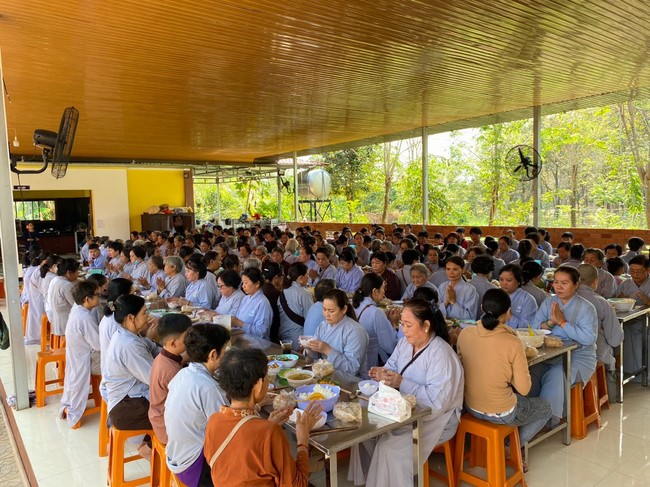 One-Day Peaceful Retreat in the ending of the Cat year at Suoi Phap Pagoda