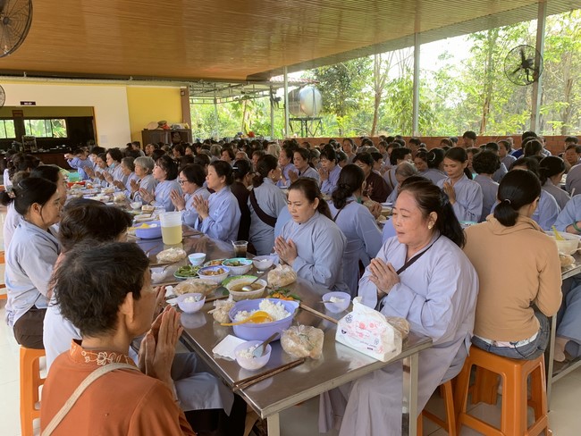 One-Day Peaceful Retreat in the ending of the Cat year at Suoi Phap Pagoda